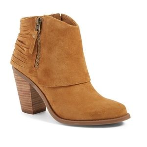 Jessica Simpson Cerrina Brown Block Ankle Boots